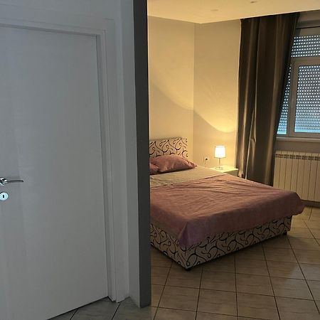 Magic M Apartment Mali Mokri Lug Buitenkant foto