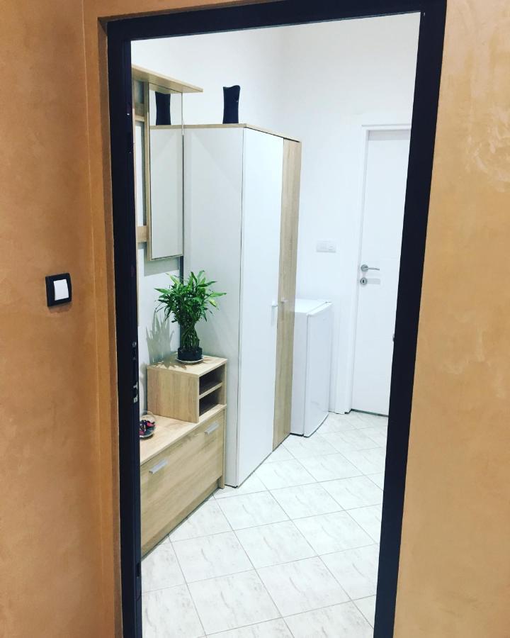 Magic M Apartment Mali Mokri Lug Buitenkant foto